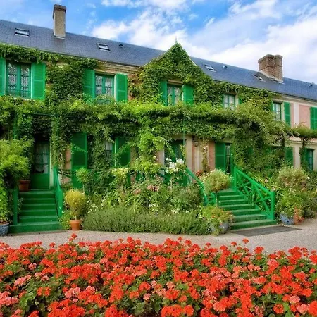 Maison Fleurs De Lys, Climatisee, Wifi Et Parking Privee Gratuit, Lave-linge, Giverny ヴェルノン