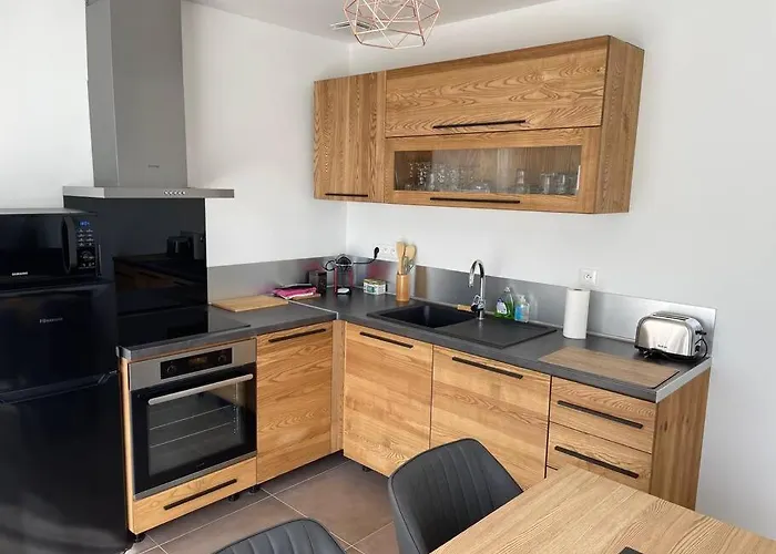 Maison Fleurs De Lys, Climatisee, Wifi Et Parking Privee Gratuit, Lave-linge, Giverny Σπίτι διακοπών