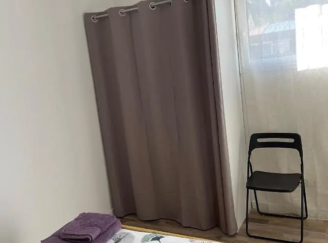 Maison Fleurs De Lys, Climatisee, Wifi Et Parking Privee Gratuit, Lave-linge, Giverny Σπίτι διακοπών